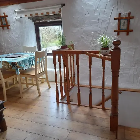 Holiday home The Old Granary At Little River *